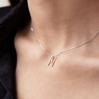 Letterine in oro 18kt con diamanti ,-50% di sconto