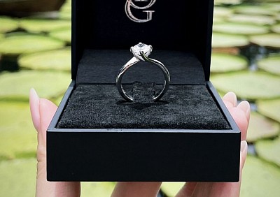 -30% di sconto,solitario in oro 18 kt con diamante naturale 0,40 ct