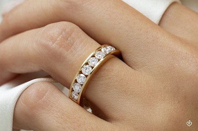 Fedina in oro 18 kt con diamanti ,-30% di sconto