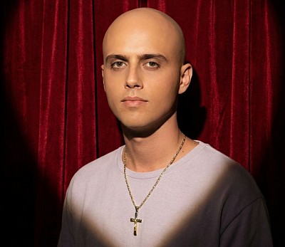 Collana in oro 18kt con croce in oro bianco e giallo 18kt